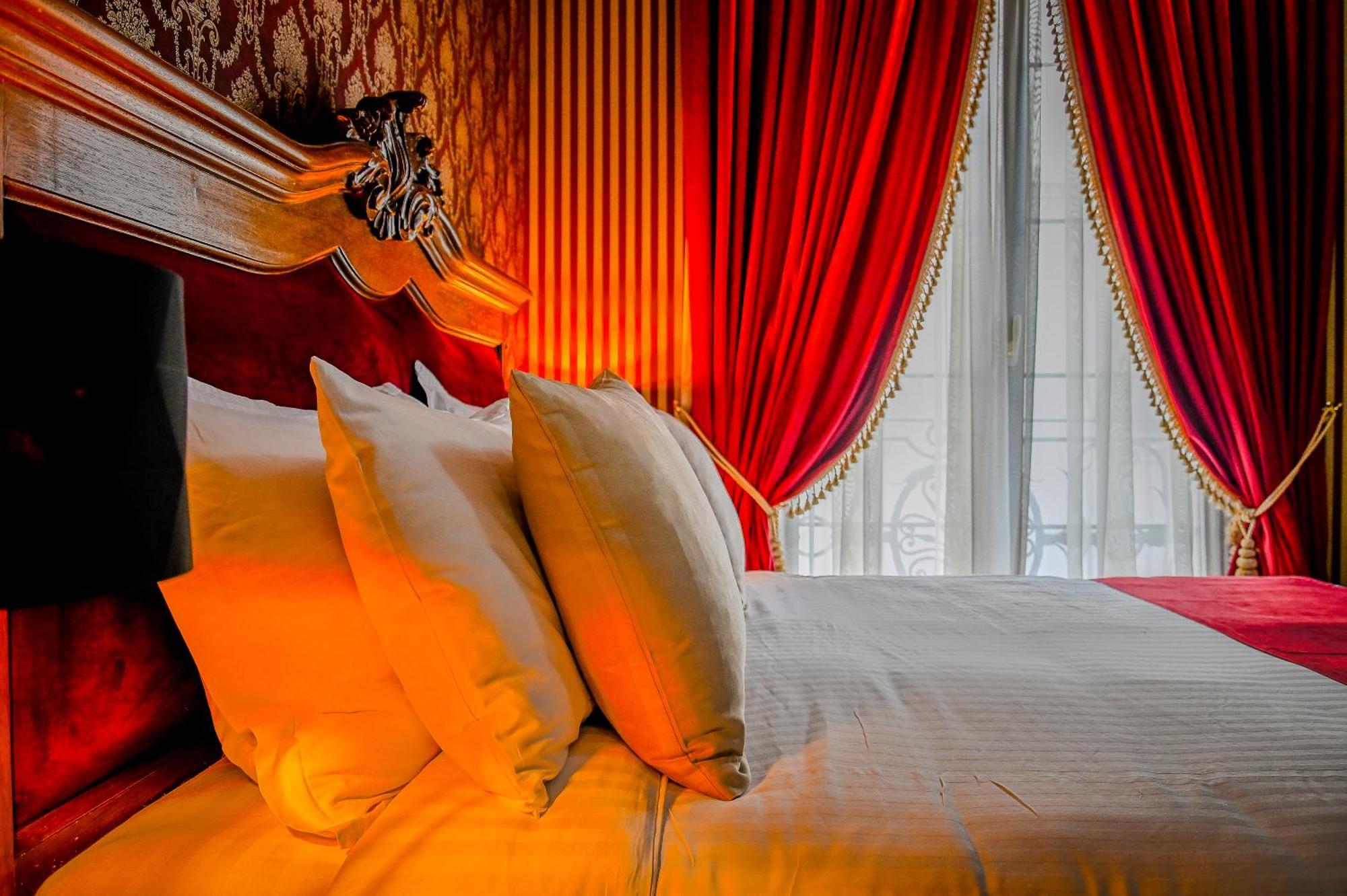 Envy Hotel Дуррес Экстерьер фото